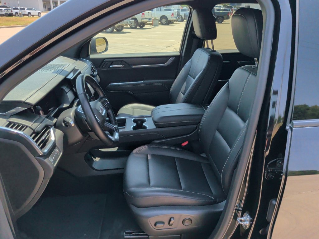 Used 2024 GMC Acadia Elevation AWD/4WD image 13