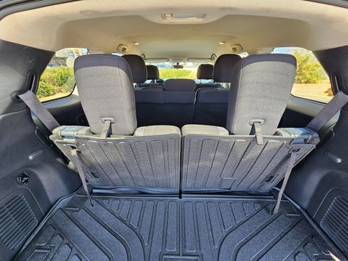 Used 2018 Nissan Pathfinder S FWD image 28