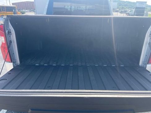 Used 2020 Chevrolet Silverado 1500 LT Trail Boss AWD/4WD image 14