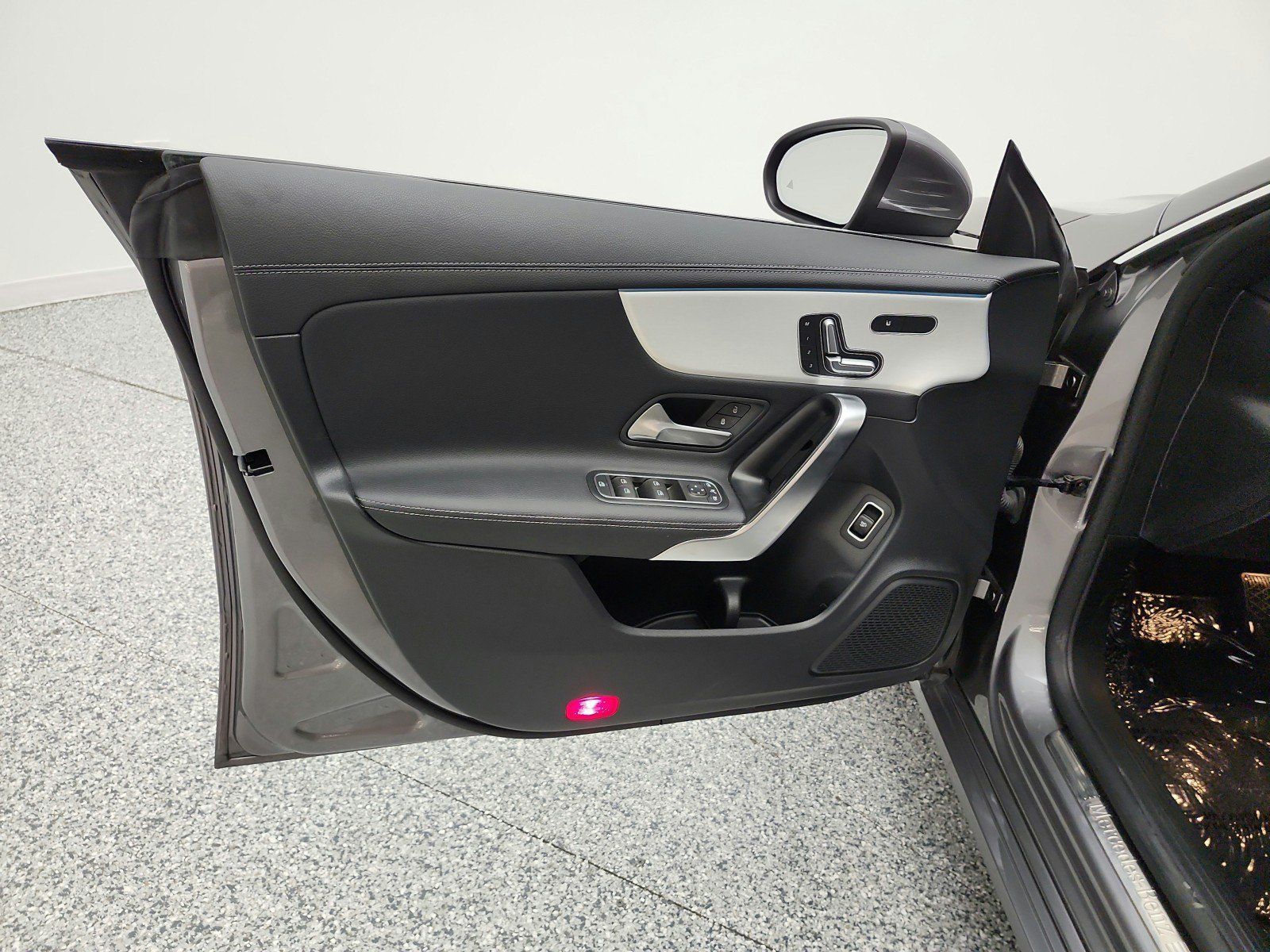 Used 2023 Mercedes-Benz CLA 250 image 15