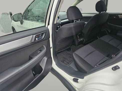 Used 2018 Subaru Outback 2.5i Premium AWD/4WD image 23