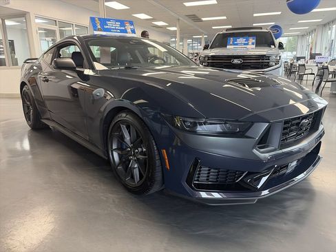 Used 2026 Ford Mustang Dark Horse RWD image 7