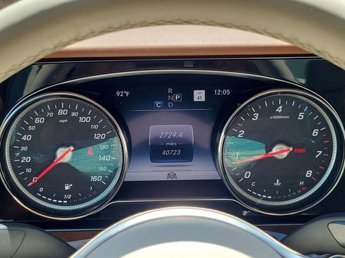 Used 2019 Mercedes-Benz E 300 4MATIC image 27