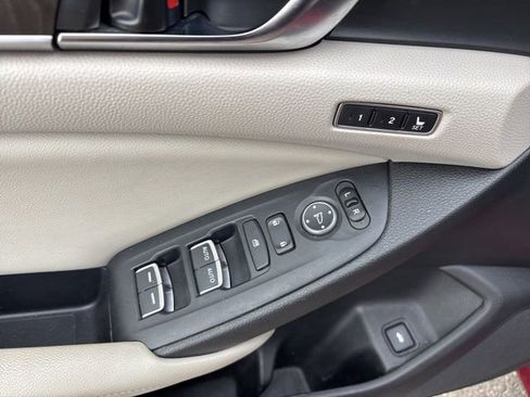 Used 2018 Honda Accord EX-L image 15