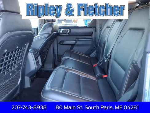 Used 2025 Ford Bronco Badlands image 15