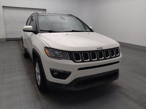 Used 2020 Jeep Compass Latitude w/ Cold Weather Group AWD/4WD image 14
