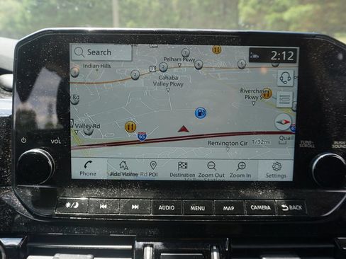 Used 2024 Nissan Pathfinder SL w/ SL Premium Package FWD image 11