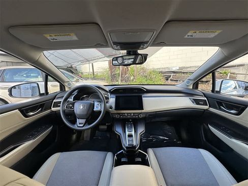 Used 2021 Honda Clarity Plug-In Hybrid image 10