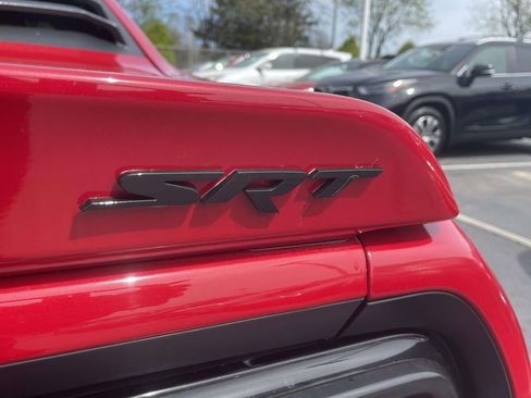 Used 2016 Dodge Challenger SRT image 10