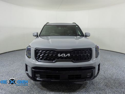 Used 2024 Kia Telluride SX Prestige X-Pro AWD/4WD image 2