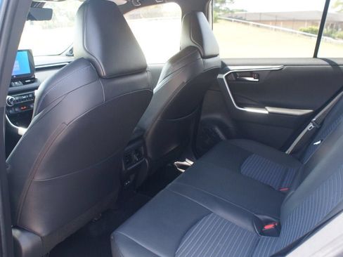 Used 2023 Toyota RAV4 XSE AWD/4WD image 15