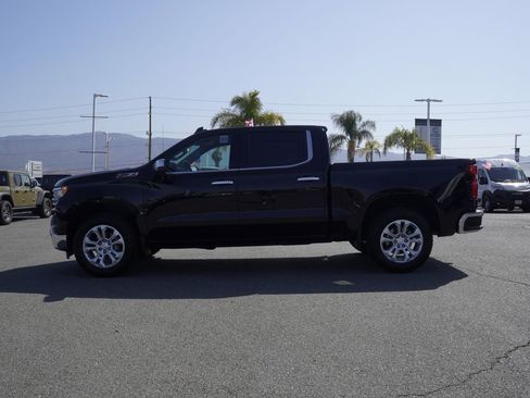 Used 2023 Chevrolet Silverado 1500 LTZ AWD/4WD image 7