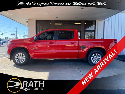 Used 2020 Chevrolet Silverado 1500 LT w/ Texas Edition image 9