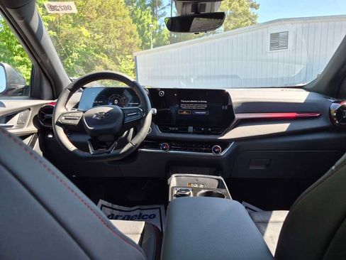 New 2026 Chevrolet Equinox RS w/ Convenience Package III FWD image 42