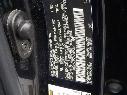 Used 2018 Toyota 4Runner SR5 image 29