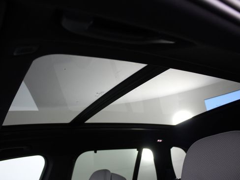 New 2026 BMW X5 xDrive40i w/ M Sport Package image 14