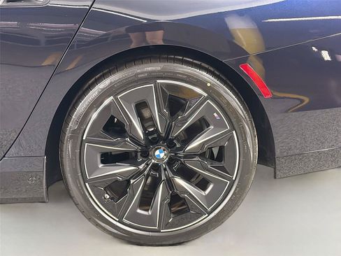 New 2026 BMW 750e xDrive w/ Executive Package AWD/4WD image 60