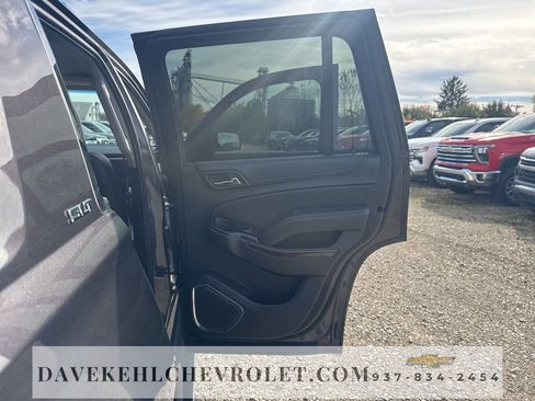 Used 2017 GMC Yukon SLT image 35