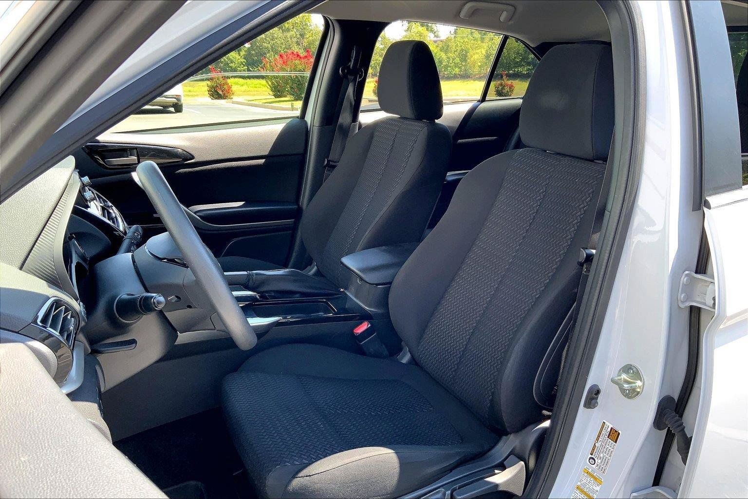 Used 2024 Mitsubishi Eclipse Cross LE AWD/4WD image 23