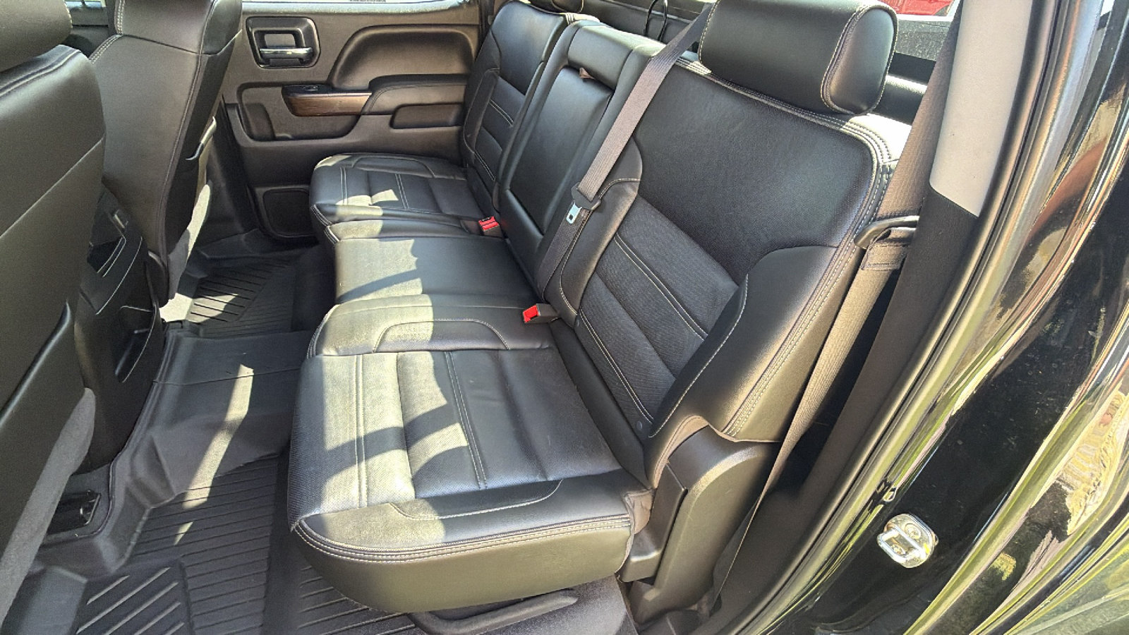Used 2019 GMC Sierra 3500 Denali w/ Duramax Plus Package AWD/4WD image 16