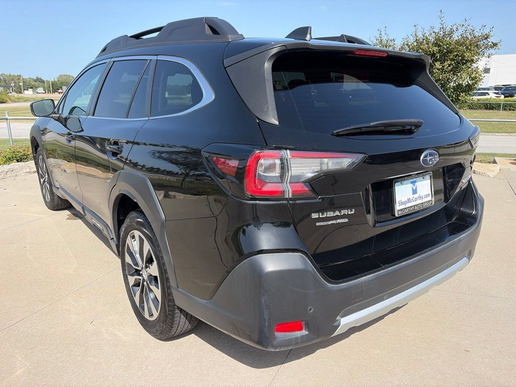 Used 2023 Subaru Outback Limited AWD/4WD image 16