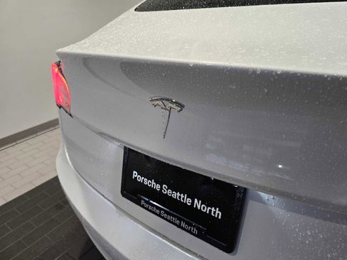 Used 2022 Tesla Model 3 image 19