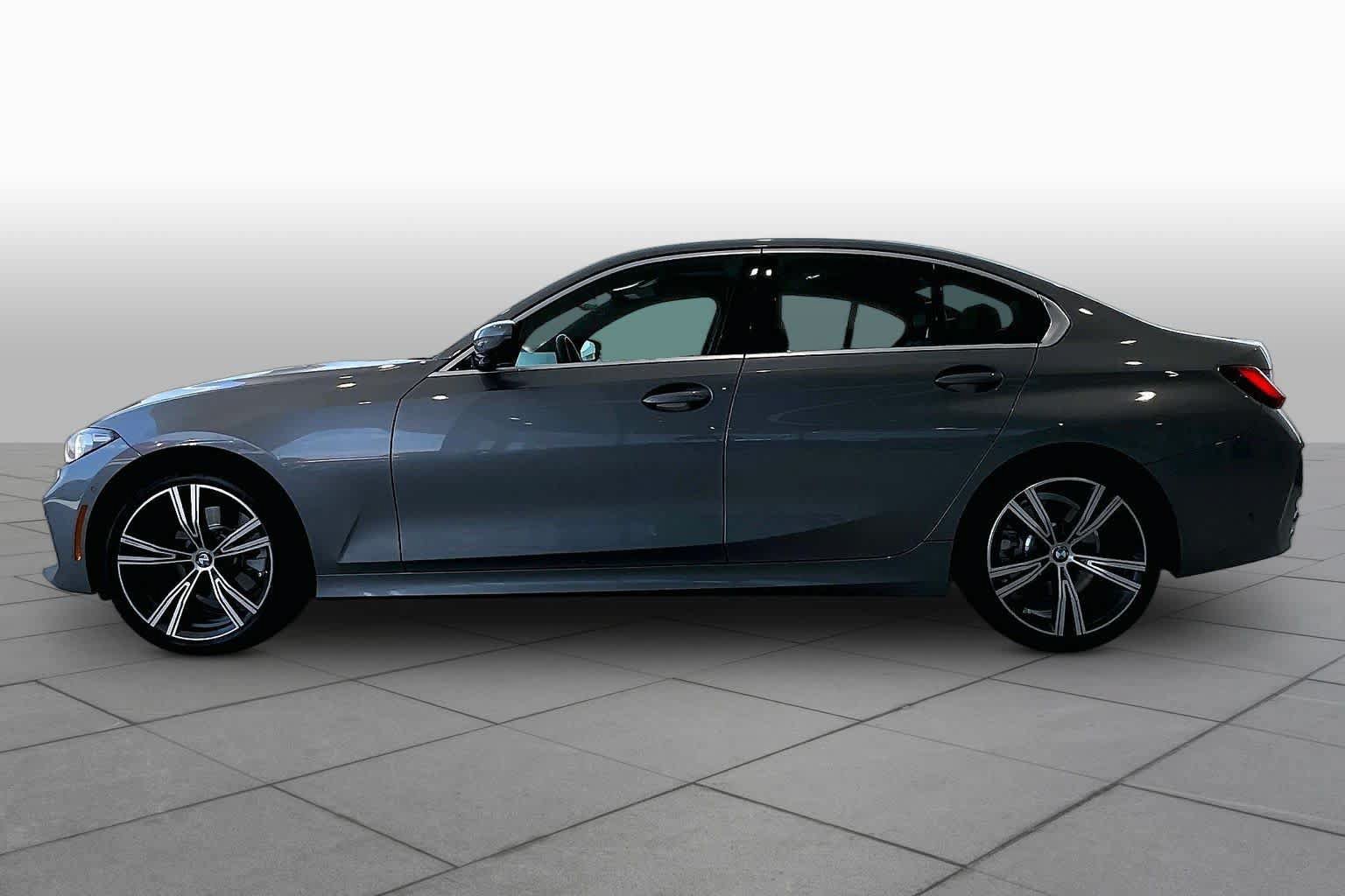 Used 2024 BMW 330i Sedan w/ Premium Package RWD image 32