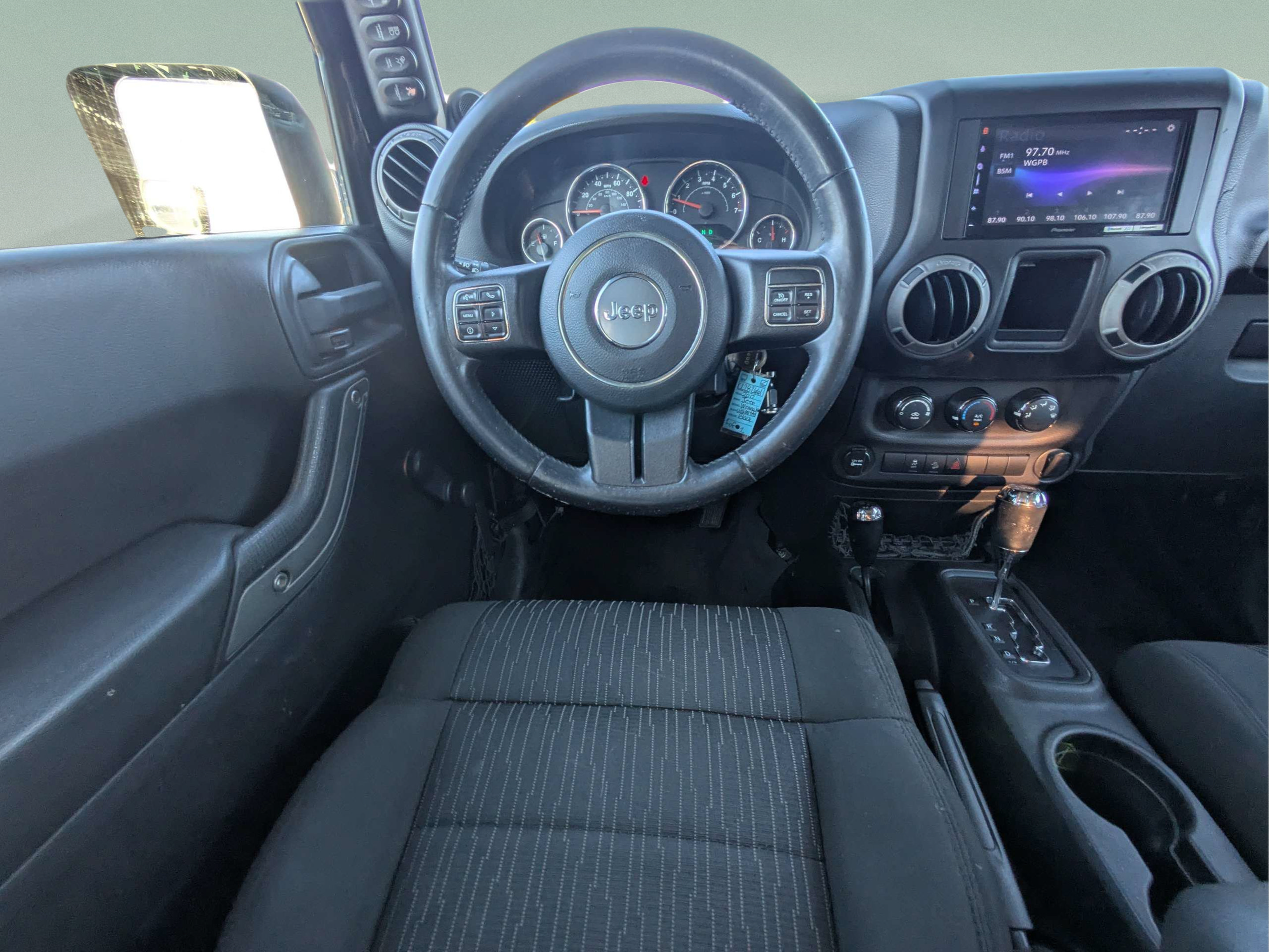 Used 2012 Jeep Wrangler Unlimited Sport w/ Connectivity Group AWD/4WD image 14