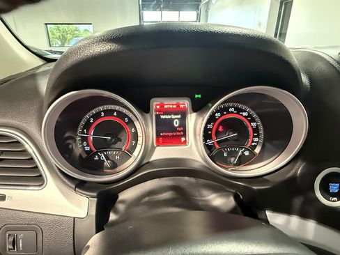 Used 2018 Dodge Journey GT AWD/4WD image 16