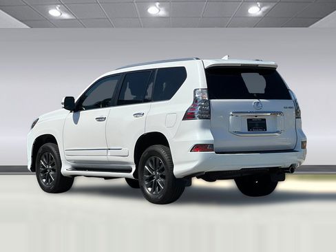 Used 2019 Lexus GX 460 Premium AWD/4WD image 3