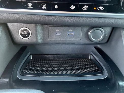 Used 2022 Nissan Rogue SV AWD/4WD image 16