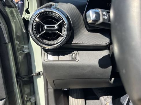 Used 2025 Chevrolet Equinox LT w/ Safety and Technology Package AWD/4WD image 16