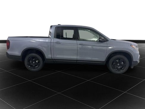 New 2026 Honda Ridgeline Black Edition image 6