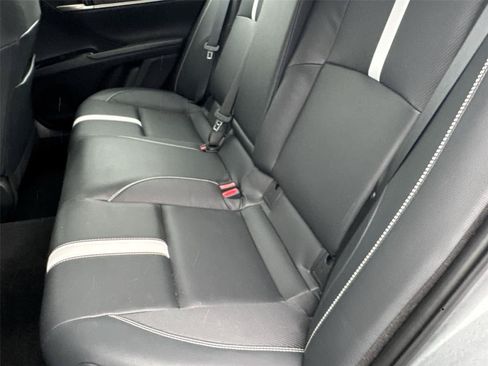 Used 2025 Toyota Camry SE AWD/4WD image 15