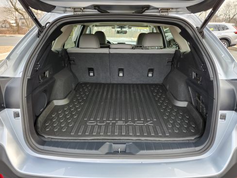 Used 2022 Subaru Outback Limited image 8