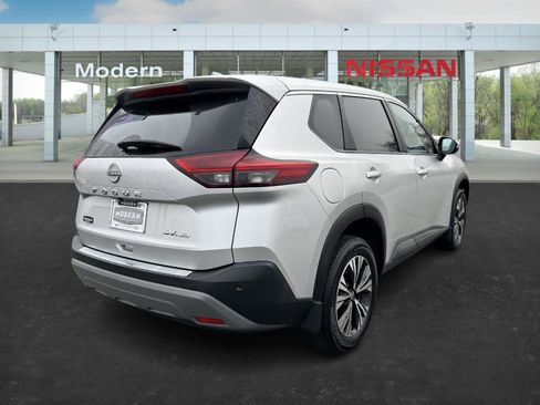 Certified 2023 Nissan Rogue SV image 5