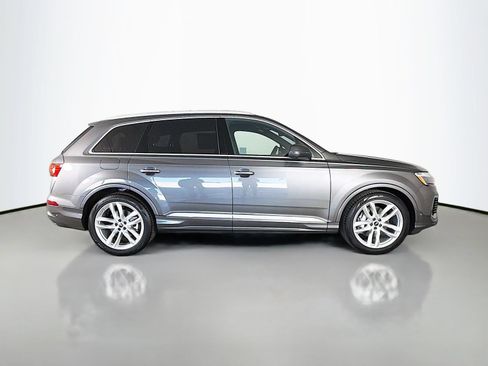 Used 2025 Audi Q7 3.0T Prestige w/ Prestige Package AWD/4WD image 8