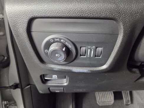 Used 2021 Jeep Grand Cherokee L Limited w/ Trailer Tow Group (B) AWD/4WD image 19