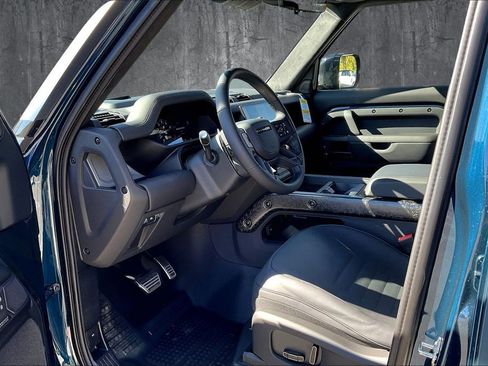 New 2026 Land Rover Defender 110 OCTA AWD/4WD image 7