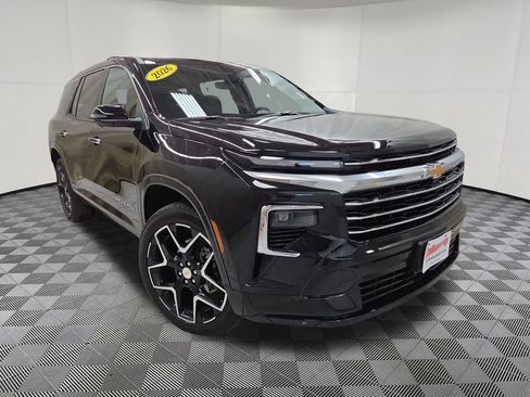 Used 2026 Chevrolet Traverse High Country w/ LPO, Floor Liner Package AWD/4WD image 3