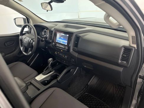 Used 2022 Nissan Frontier S RWD image 22