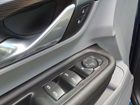 Certified 2023 GMC Terrain SLE AWD/4WD image 15