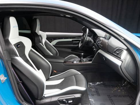 Used 2020 BMW M4 Coupe w/ Competition Package RWD image 60