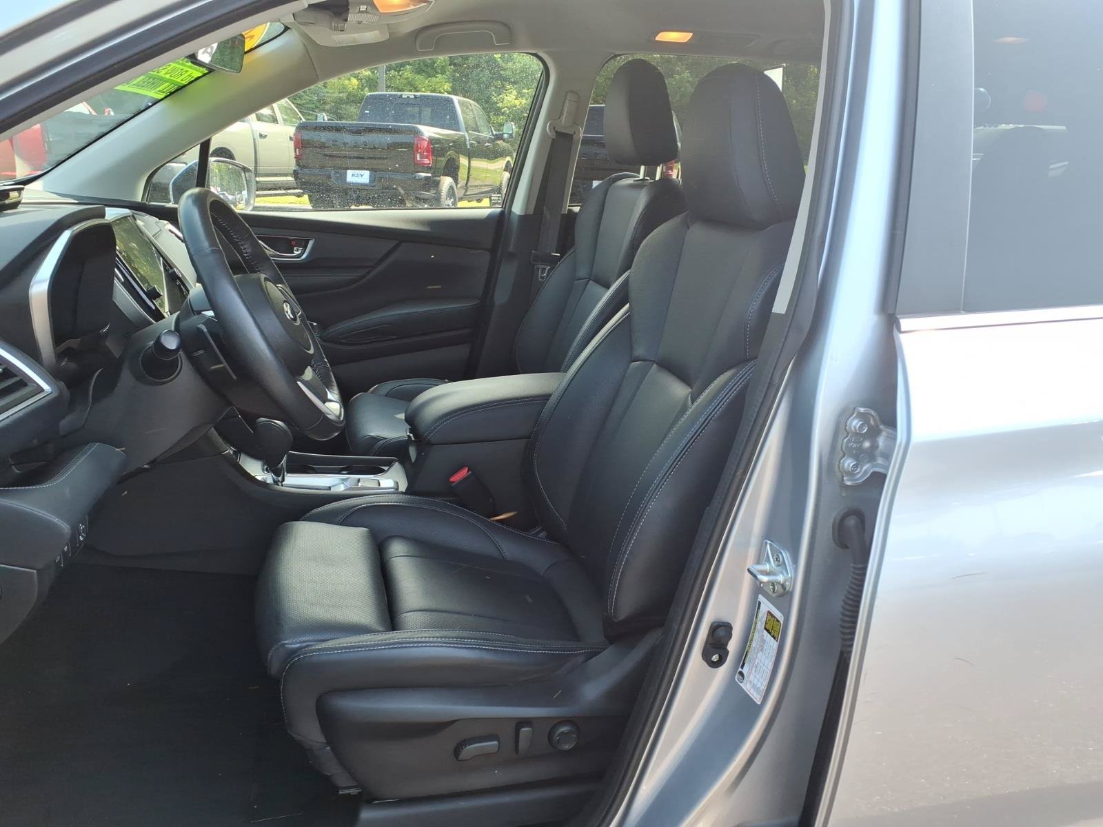 Used 2023 Subaru Ascent Limited AWD/4WD image 12