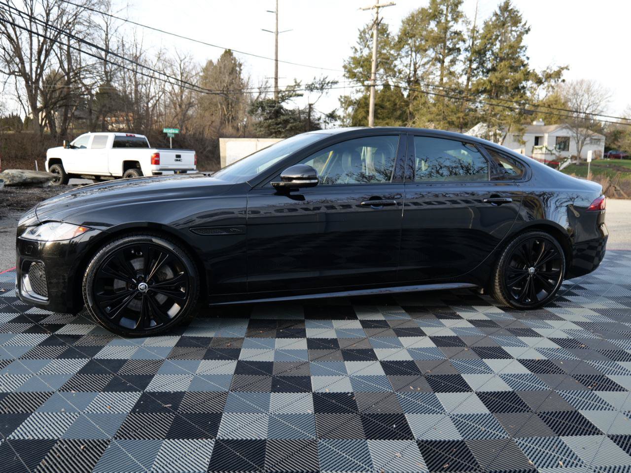 Used 2024 Jaguar XF R-Dynamic SE AWD/4WD image 73