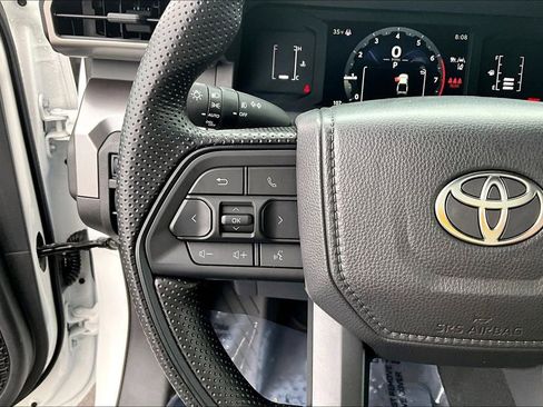 Used 2025 Toyota Tacoma SR5 image 19