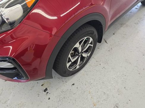 Used 2020 Kia Sportage LX AWD/4WD image 9
