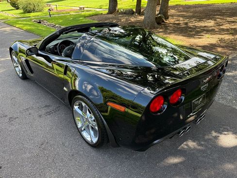 Used 2010 Chevrolet Corvette Grand Sport w/ Roof Package RWD image 23