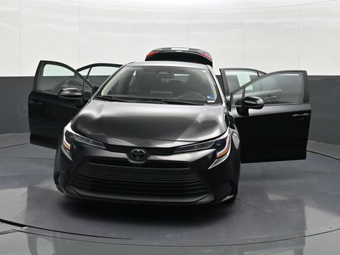 Used 2024 Toyota Corolla LE FWD image 42