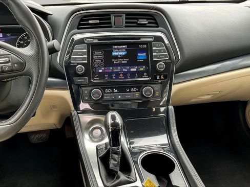 Used 2023 Nissan Maxima Platinum w/ Sport Mat Group FWD image 13